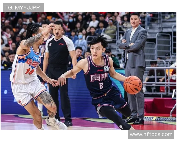 3月14日新疆队迎战广东队期待一场精彩的篮球对决与激烈的竞争 3月14日新疆队迎战广东队期待一场精彩的篮球对决与激烈的竞争